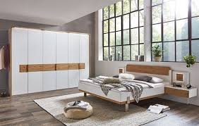 Hier Ist Ihre Oase Der Ruhe Nach Einem Langen Tag Unser Neues Schlafzimmer Wsl 6000 Ist Mit Seinen Unaufgeregten Formen Perfekt Fur Alle Liebhaber Von Klarer E I 2020