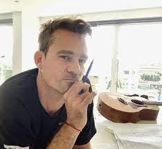 All this happened after the singer suffered a psychotic … Reaparecio Chano Charpentier Y Hablo De Su Lucha Contra Las Drogas Desde Chico Vivi De Una Manera Descontrolada Ahora Aprendi Infobae