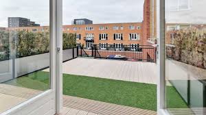 Ik ben zonder pardon op straat gezet, mijn spullen zijn uit zijn huis gehaald en in een opslagloods geplaatst. Dj Afrojack Kocht Dit Huis Voor Ex Vrouw En Dochter In Amsterdam