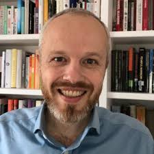 Kenneth Payne's Instagram, Twitter & Facebook