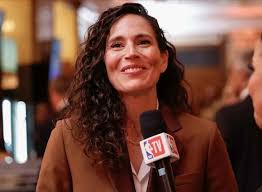 Sue Bird Makes 'Troublesome' Admission 15 Seconds After Asking Liberty Not To Panic