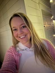 I've always loved December. It's the month that invites reflection without  pressure. Gratitude without the need to prove anything. A pause before  whatever comes next. This year was heavy for a lot… |