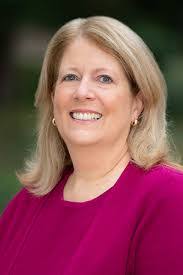 Brenda Betts's Instagram, Twitter & Facebook