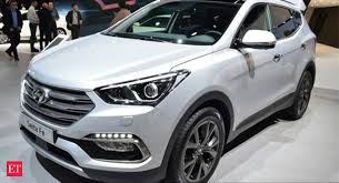 Edmunds also has hyundai santa fe pricing, mpg, specs, pictures, safety features, consumer reviews and more. 2016 Hyundai Santa Fe Facelift Showcased At Geneva Motor Show 2016 Hyundai Santa Fe Facelift The Economic Times