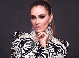 Ninel conde nos contesta bien enojada por no decir su edad real | chisme en vivo. Sabias Que Ninel Conde Tiene Una Hija Mayor De Edad