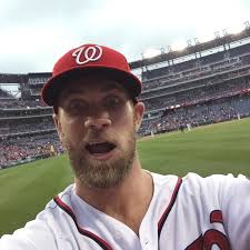 What a shot! Nats star Harper takes selfie with fan's phone