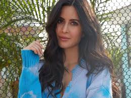 Bollywood actress kangana ranaut hot photos indian bollywood films best actress kangana ranaut latest hot and spicy flaunting cleavage exposing pictures gallery 2016. Bollywood Stars Wish Actress Katrina Kaif For 38th Birthday Bollywood Gulf News