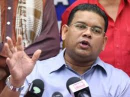Datuk lokman noor adam (pix). Teori Kj Berpenampilan Ala Rajinikanth Gagal Lokman