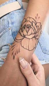 100 Arm Tattoo Ideas For Men And Women The Body Is A Canvas Armtattoos Tattooideas Tattoos For Women Flowers Arm Tattoos For Women Rose Tattoo On Arm