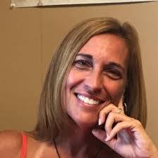 Cindy Knecht's Instagram, Twitter & Facebook