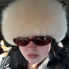 lol she's local to my hometown and i promise it's not worth it 💗 there's a  reason her clients are mostly out of town since she went viral and not local