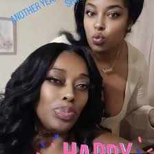 does anyone have or know where i can get moving boxes? thanks!