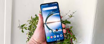 TCL 30 V 5G review: Long-lasting ...