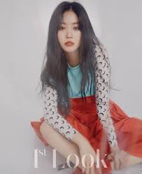 Kişisel hayatımın bir sorun kaynağı olduğu için üzgünüm ve utanç verici eylemlerimden zarar gören herkesten özür dilerim. G Idle Soojin 1st Look Magazine Vol 156 Look Magazine Kpop Girls Kpop Girl Groups