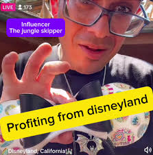 Antonio Stephens Disney Influencer