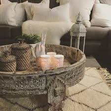 How To Style A Coffee Table In Your Living Room Decor Www Livingroomideas Eu Boho Chic Living Room Decor Chic Living Room Decor Living Room Decor Inspiration