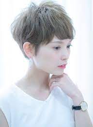 40代50代吉瀬美智子さん風大人ヘア 髪型ベリーショート 50代 ヘアスタイル ショート 髪型 ベリーショート レディース ヘアスタイル