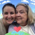 Lisa Kirchoff's Instagram, Twitter & Facebook