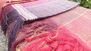 Check spelling or type a new query. Mengenal Ulos Dan Uis Gara Ragam Pakaian Adat Batak Kumparan Com