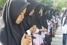 Free powerpoint template download sumber : Baju Ala Santriwati Gambar Islami