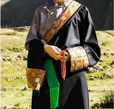 Chinese Traditional Tibetan Clothing ...