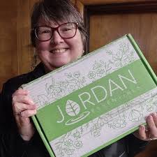 Hi! I wanted to introduce myself to you. I am a wife, a mom & Grandma of 3.  I work full time as a Medical Assistant. I recently became a Jordan  Essentials