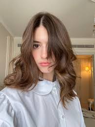 Daisy Edgar Jones : r/FamousFaces