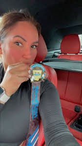 Nicole Senter's Instagram, Twitter & Facebook