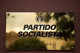 Oktober 1949) er en portugisisk politiker fra det. Ps Lanca Edicao Diaria Digital Do Jornal Accao Socialista Ps Publico