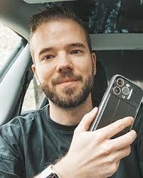 Amazon.com: VENA vCommuteX Detachable Wallet Case for iPhone 14 Pro Max  (6.7"), (Magsafe Compatible, Military Drop Protection) Leather Cover Card  Slot Holder with Kickstand (Updated Version)-Space Gray/Black : Cell Phones  & Accessories