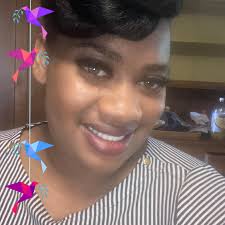 Is a 40-year-old man living with his mom a dealbreaker in a relationship?