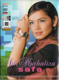 Dia dinobatkan sebagai voice of asia pada tahun 2002 setelah memenangkan gelar grand prix champion pada. Siti Nurhaliza Safa 2017 Suria Records Digipak Original Mtv Karaoke Dvd Music Media Cd S Dvd S Other Media On Carousell