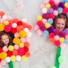 But did you know that these puffs of joy can also be incorporated into so many craft projects? Easy Pom Pom Craft Ideas Easy Crafts 101
