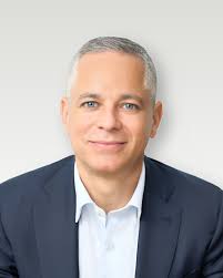 Find Emails and Phone Numbers of Managers in Florida