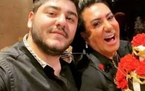 Murat övüç hakkında en son ve en doğru haberler mynet haber farkı ile bu sayfada. Murat Ovuc Un Oglu Burakcan Ovuc Ates Acti Magazin Haberleri Ntv