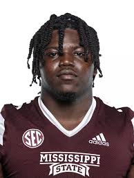 Bulldogs Fall 31-28 At Arkansas