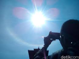 Peristiwa gerhana matahari terjadi ketika matahari, bumi. Fakta Matahari Cincin Fenomena Alam Langka Yang Terjadi Di Kudus