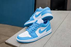 Air Jordan 1 Low Sb Unc Cj7891 401 In 2020 Air Jordans Jordan 1 Low Jordan 1