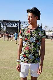 H M Offers Fashion And Quality At The Best Price Coachella Outfit Festival Outfits Men Coachella Outfit Men