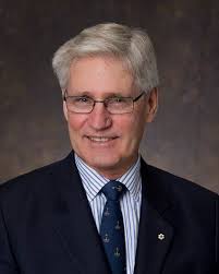 The UB will award an honorary doctorate to economist Robin Broadway, one of  the main international experts