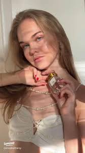 Aerin Amber Musk Perfume: An Enveloping Fragrance Experience