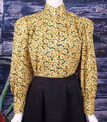 Very good condition women's floral patterned half button shirt with elasticated bottom. Frontier Classics Old West Tops Oldtradingpost Com Western Store Is An Industry Leader In Old West And Modern Western Leather Products And Western Wear Oldtradingpost Com Leather Native American Frontier Buckskin Clothing Buffalo