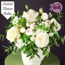 Send Flowers Online Online Flower Delivery Bookthecake Com Online Flower Delivery Flower Delivery Send Flowers Online