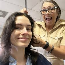 Carol Crowder's Instagram, Twitter & Facebook