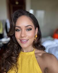 Did you guys know that all contestants must do their own hair and makeup ?  💄 Before I won @missworldtrinidadandtobago I was basically a stranger to  the hair and makeup industry and