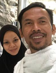 Siti sarah telah mendirikan rumah tangga pada 26 februari 2011 bersama shahmira muhamad (shuib) dan dikurniakan tiga orang cahaya mata iaitu uwais alqarni, dzahira talita zahra dan ariq matin. Kvaiwy U9f94vm
