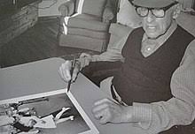 Metoo has been painted on a statue depicting an iconic photograph following the death of one of its subjects, a world war ii sailor who was pictured kissing a dental nurse upon his return home. V J Day In Times Square Wikipedia