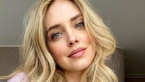 Find and save images from the chiara ferragni collection by pauuula :) (paulaameseguer) on we heart it, your everyday app to get lost in what you love. Chiara Ferragni Gave Birth Vittoria Was Born The Photo On Instagram