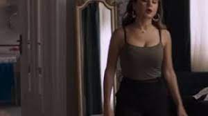 الفيل الأزرق هو أحد الأفلام المصرية التي تندرج تحت نوع الدراما الغامضة، أنتج الجزء الأول منه عام 2014 بمدة ساعتين و 31 دقيقة من إخراج مروان حامد وتأليف أحمد مراد وبطولة كل من: Ù¡Ù¦ Ø¯ÙŠØ³Ù…Ø¨Ø± Ù¢Ù Ù¡Ù© Youtube