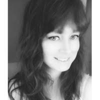 Carissa Bruce's Instagram, Twitter & Facebook